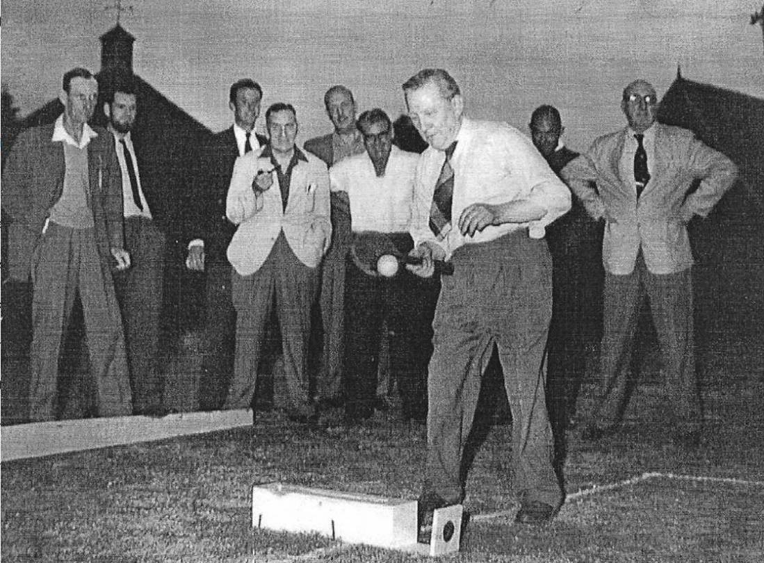 A group of men playing bowling

AI-generated content may be incorrect.